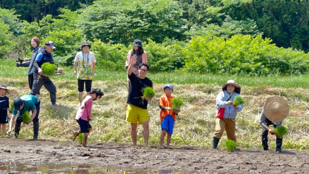 NIJINアカデミー東金校の田植え体験