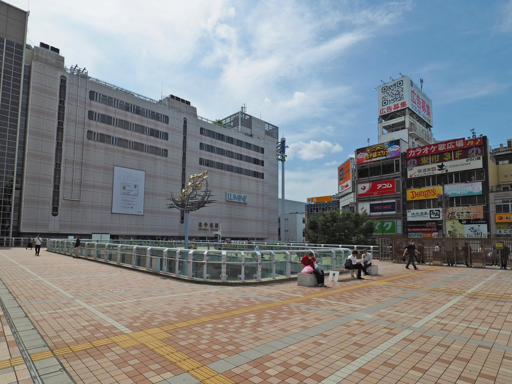 北千住駅の駅前風景