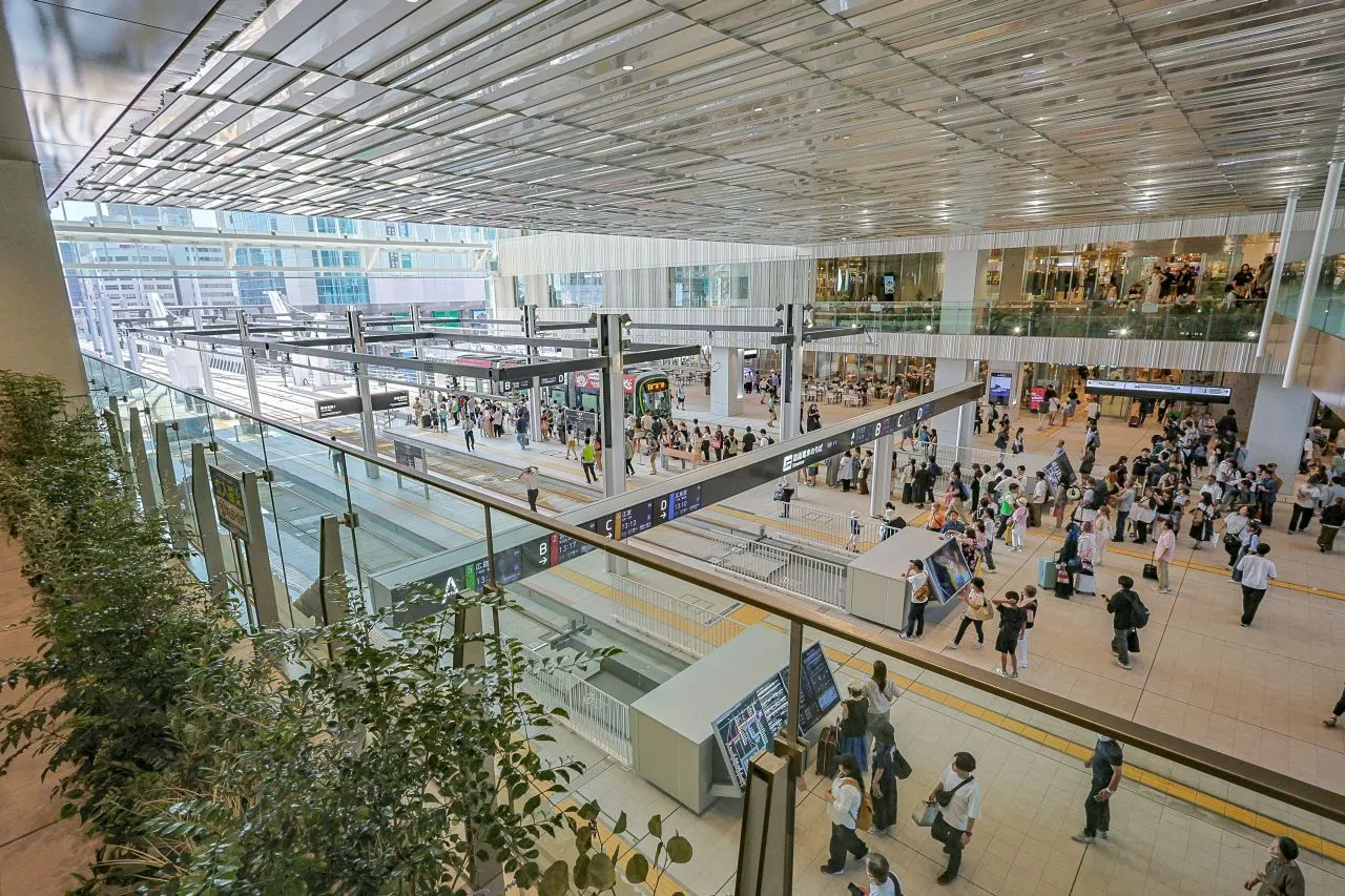 広島駅の駅前風景