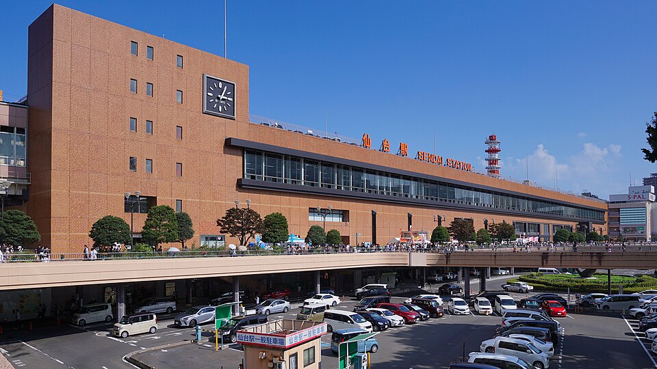 仙台駅の駅前風景
