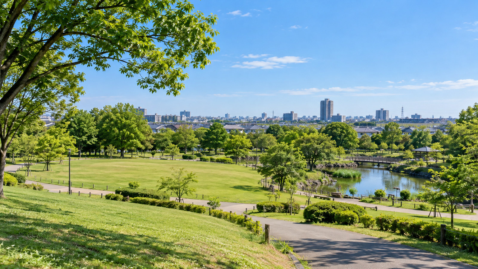和光市の緑が広がる公園をイメージした明るい風景